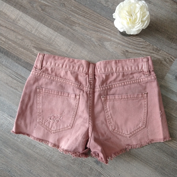 Free People Runaway Slouch Cut-Off Mauve Short - Picture 10 of 13